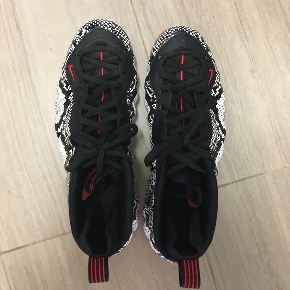 Nike Air Foamposite One Albino Snakeskin - Picture 4 of 7